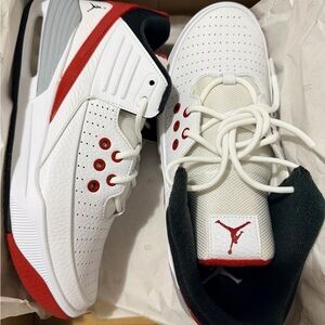 Jordan Max Aura 5 Black White Varsity Red Box Label